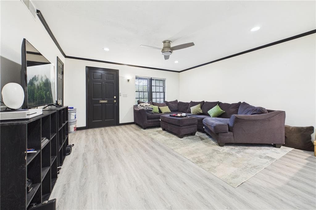 2 bedroom, 1 bathroom, 960 sq ft condominium for sale at 3101 Colonial Way O, Atlanta, GA 30341 — photo 5