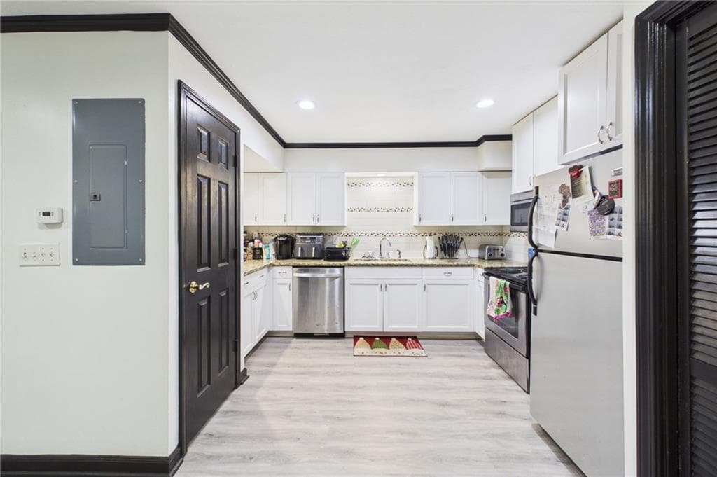 2 bedroom, 1 bathroom, 960 sq ft condominium for sale at 3101 Colonial Way O, Atlanta, GA 30341 — photo 6