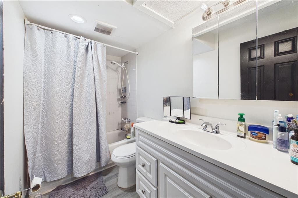 2 bedroom, 1 bathroom, 960 sq ft condominium for sale at 3101 Colonial Way O, Atlanta, GA 30341 — photo 9