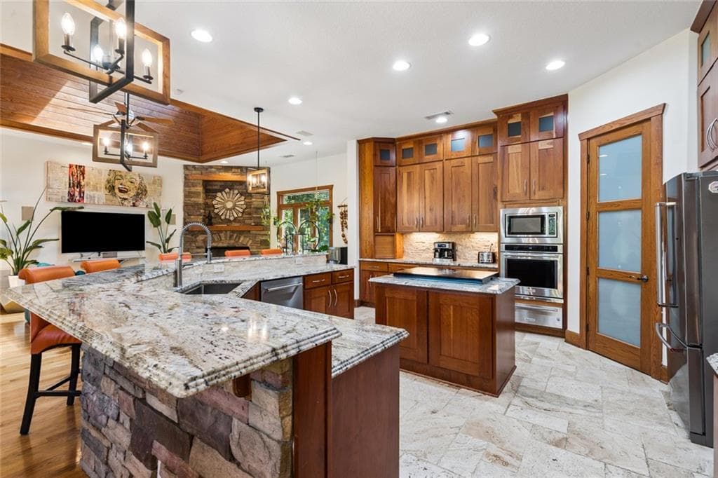 4 bedroom, 6 bathroom, 6,156 sq ft single family residence under contract at 55 Cook Lane, Stockbridge, GA 30281 — photo 10