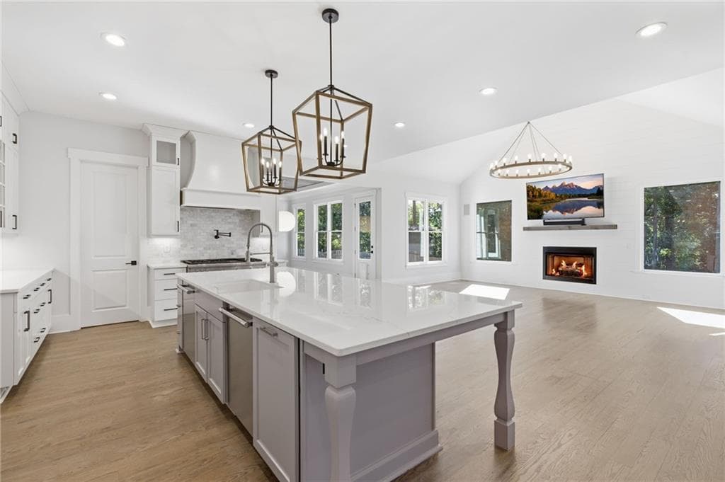 7 bedroom, 8 bathroom, 7,426 sq ft single family residence for sale at 3660 Clubwood Trail, Marietta, GA 30068 — photo 7