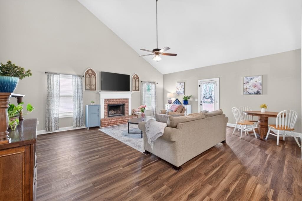 4 bedroom, 3 bathroom, 2,500 sq ft single family residence for sale at 544 Amaranth Trail, Hoschton, GA 30548 — photo 6