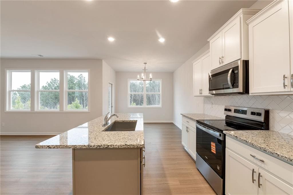 3 bedroom, 3 bathroom, 1,887 sq ft single family residence for sale at 161 Millers Lane, Calhoun, GA 30701 — photo 5
