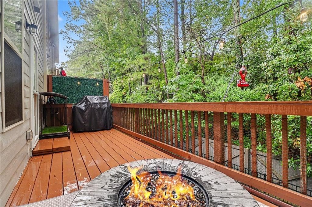 3 bedroom, 4 bathroom, 2,433 sq ft townhouse for sale at 4230 Perimeter Park, Atlanta, GA 30341 — photo 8