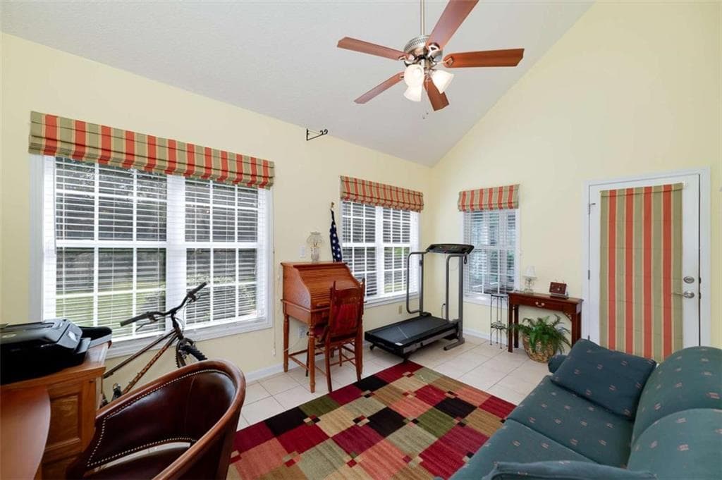 2 bedroom, 2 bathroom, 1,900 sq ft single family residence for sale at 125 Pinnacle Lane, Mcdonough, GA 30253 — photo 6