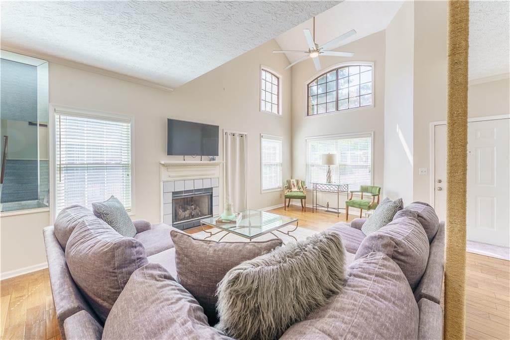 3 bedroom, 4 bathroom, 2,124 sq ft townhouse for sale at 647 Granby Hill Place, Alpharetta, GA 30022 — photo 6