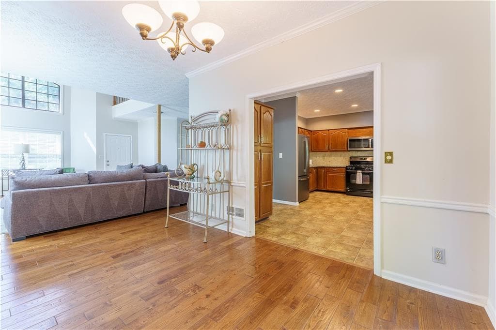 3 bedroom, 4 bathroom, 2,124 sq ft townhouse for sale at 647 Granby Hill Place, Alpharetta, GA 30022 — photo 10