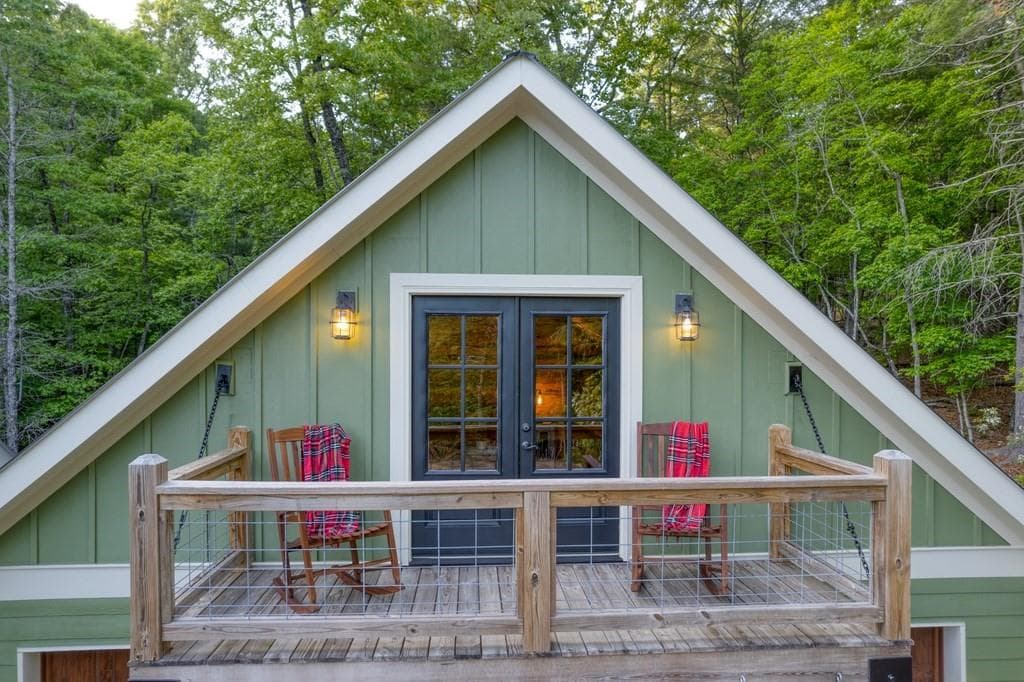 4 bedroom, 5 bathroom, 4,460 sq ft single family residence for sale at 481 Mountain Top Drive, Blue Ridge, GA 30513 — photo 10