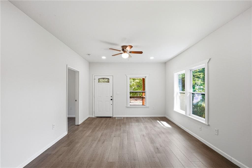 4 bedroom, 2 bathroom, 1,280 sq ft single family residence for sale at 1233 Oakland Drive, Atlanta, GA 30310 — photo 3