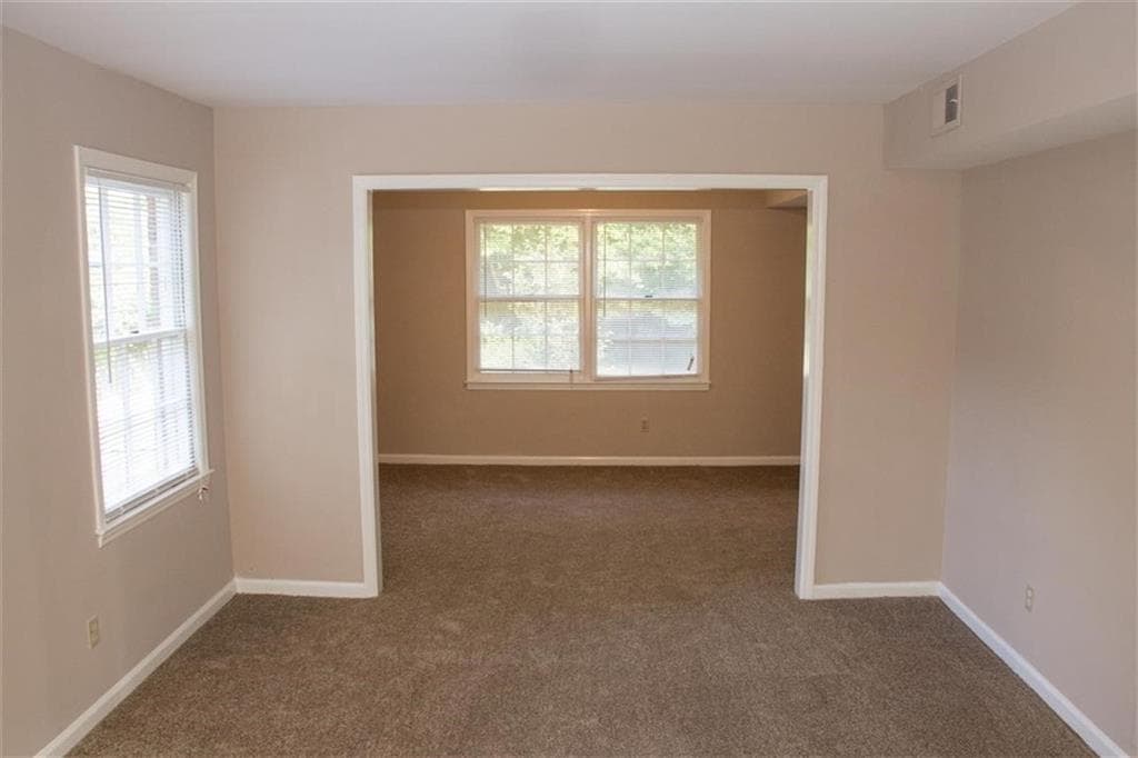 3 bedroom, 3 bathroom, 2,204 sq ft single family residence for sale at 6202 Lance Lane, Riverdale, GA 30274 — photo 7