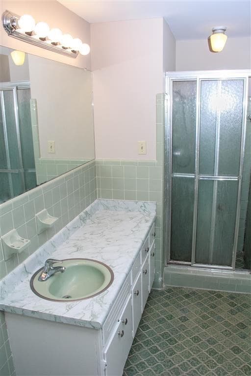 3 bedroom, 3 bathroom, 2,204 sq ft single family residence for sale at 6202 Lance Lane, Riverdale, GA 30274 — photo 10
