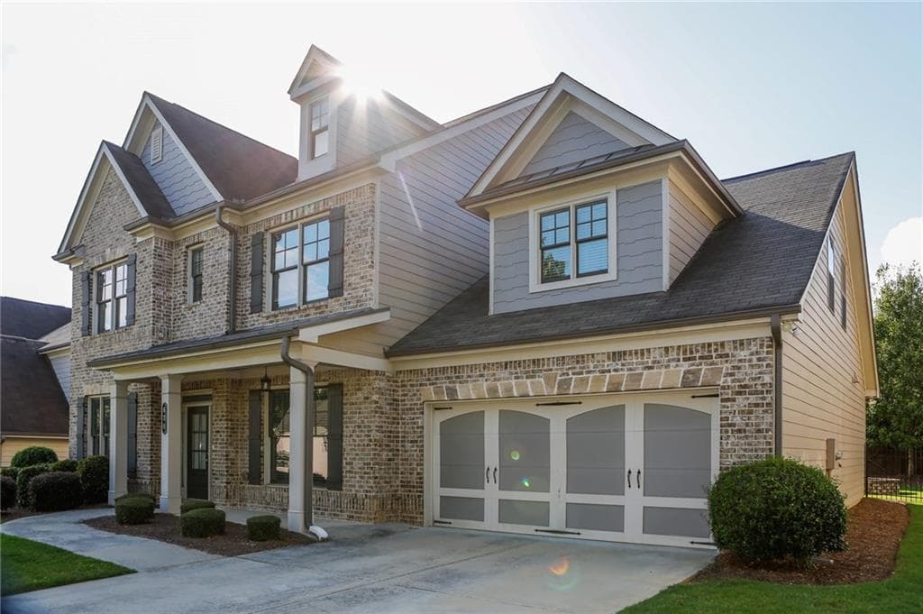 5 bedroom, 5 bathroom, 3,634 sq ft single family residence for sale at 620 Hunters Grove Ct, Tucker, GA 30518 — photo 2