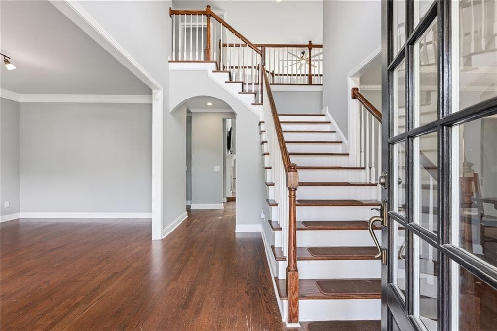 5 bedroom, 5 bathroom, 4,664 sq ft single family residence for sale at 127 Laurel Ridge Drive, Alpharetta, GA 30004 — photo 4