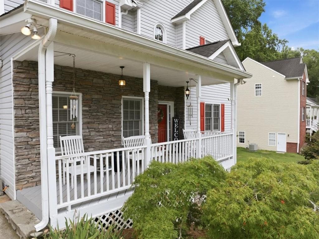 4 bedroom, 4 bathroom, 2,328 sq ft single family residence for sale at 172 Glenn Eagles Way, Hiram, GA 30141 — photo 7