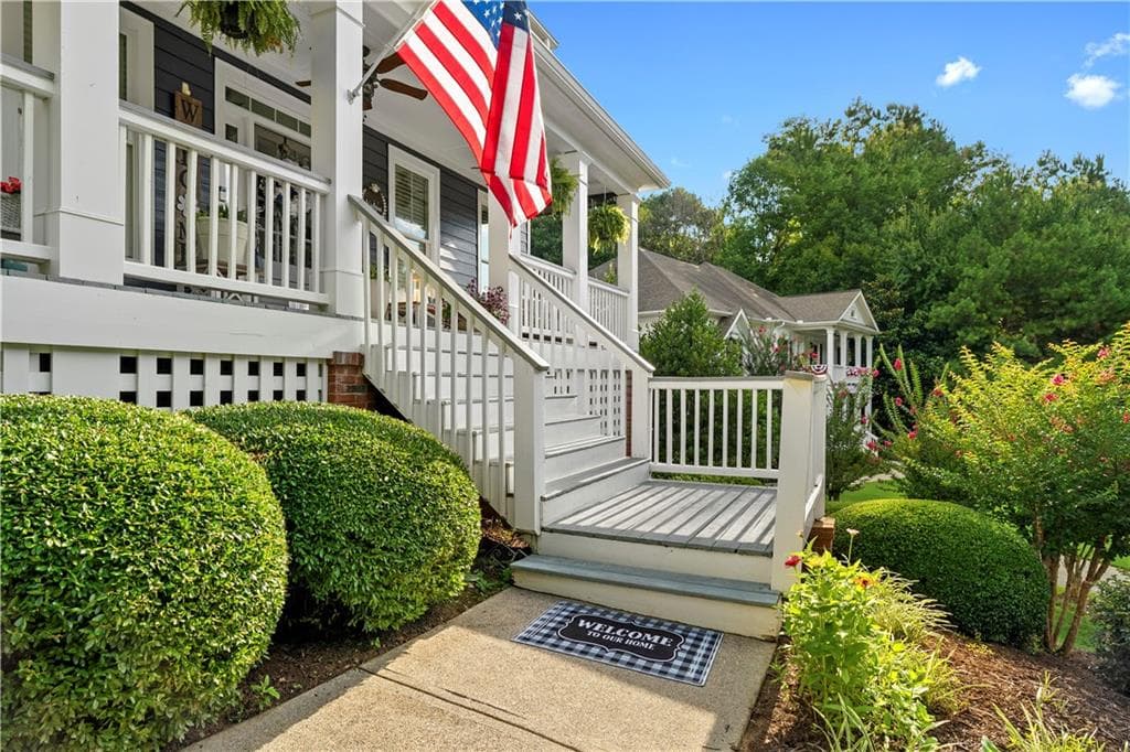 5 bedroom, 5 bathroom, 4,023 sq ft single family residence for sale at 321 River Green Avenue, Canton, GA 30114 — photo 9