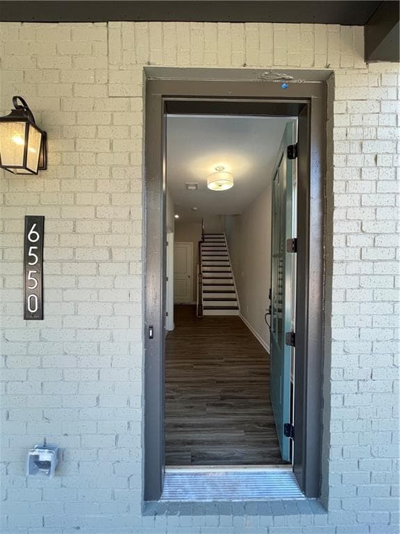 3 bedroom, 4 bathroom, 2,030 sq ft townhouse for rent at 6550 Cortland Walk, Alpharetta, GA 30005 for $3,300 a month — photo 2