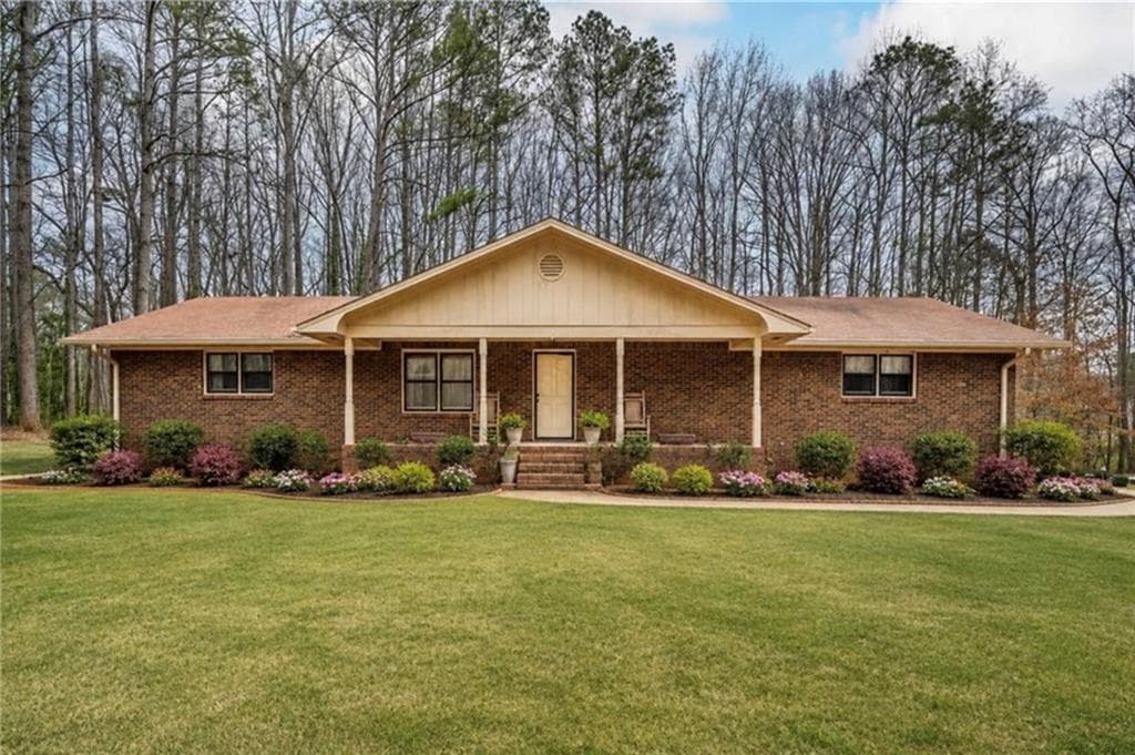 2 bedroom, 2 bathroom, 2,280 sq ft single family residence for sale at 4505 A Brookwood Drive, Mableton, GA 30126