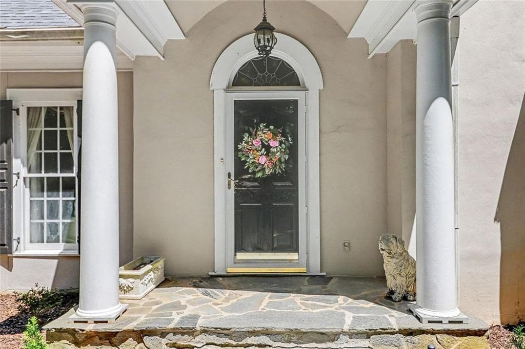 4 bedroom, 5 bathroom, 4,634 sq ft single family residence for sale at 3040 Spalding Drive, Atlanta, GA 30350 — photo 5