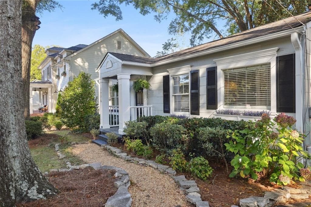 3 bedroom, 2 bathroom, 1,031 sq ft single family residence for rent at 1770 Bragg Street, Atlanta, GA 30341 for $2,795 a month — photo 3