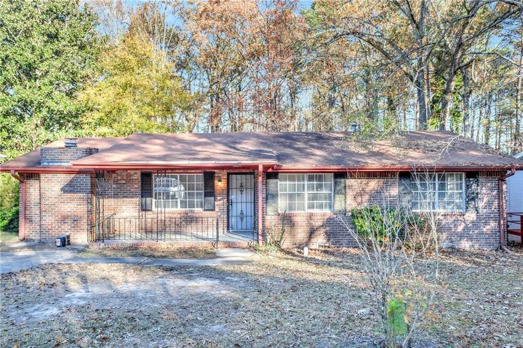 3 bedroom, 2 bathroom, 1,483 sq ft single family residence for sale at 6500 Connell Road, Atlanta, GA 30349 — photo 2