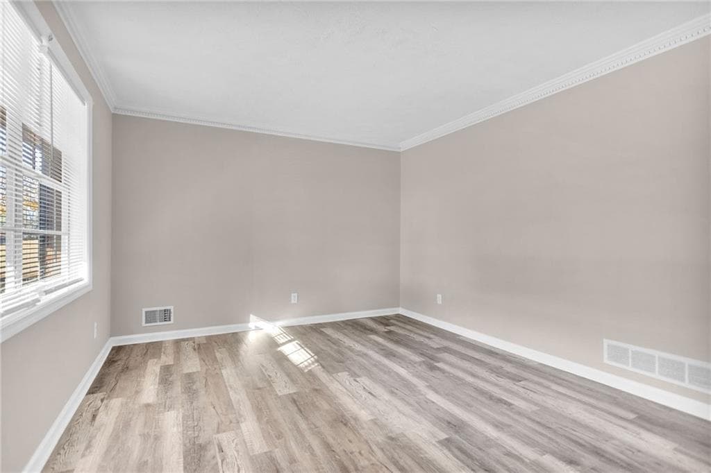 3 bedroom, 2 bathroom, 1,483 sq ft single family residence for sale at 6500 Connell Road, Atlanta, GA 30349 — photo 5