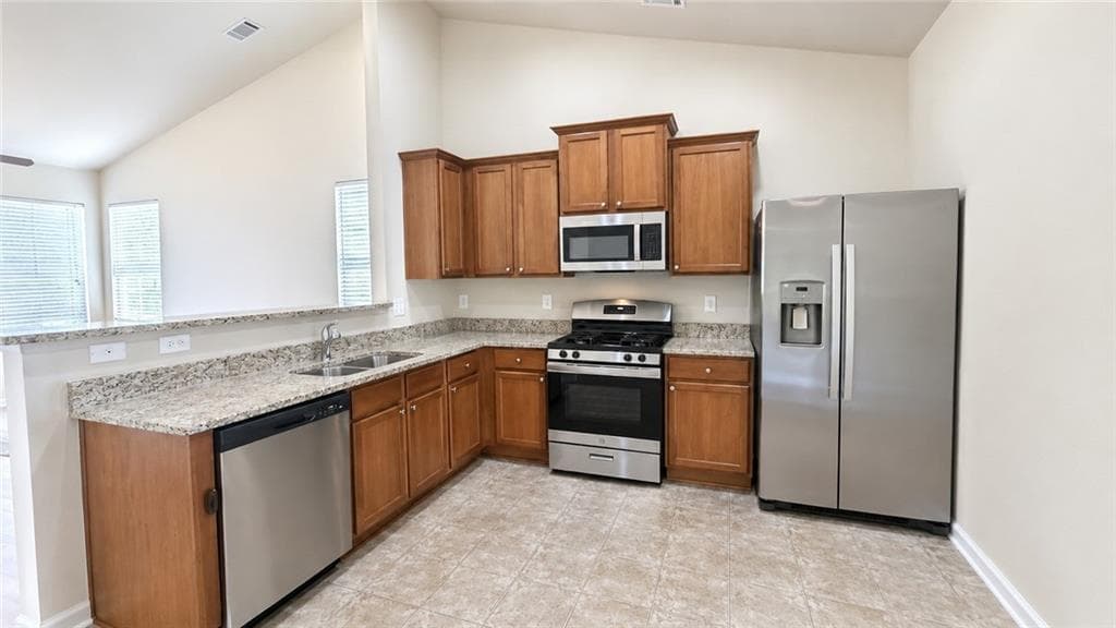 3 bedroom, 2 bathroom, 1,520 sq ft single family residence for sale at 1269 Winwood Drive, Mcdonough, GA 30253 — photo 4