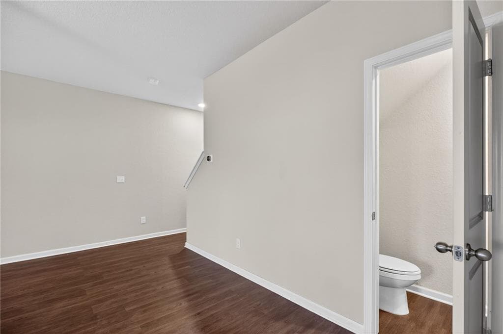 3 bedroom, 3 bathroom, 1,689 sq ft single family residence for sale at 1003 Nandina Court, Villa Rica, GA 30180 — photo 6
