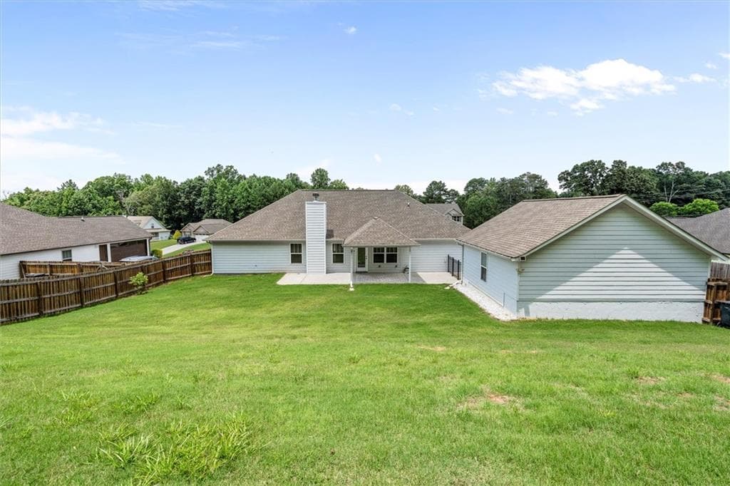 3 bedroom, 2 bathroom, 2,126 sq ft single family residence for sale at 104 Harlan Trace, Villa Rica, GA 30180 — photo 4