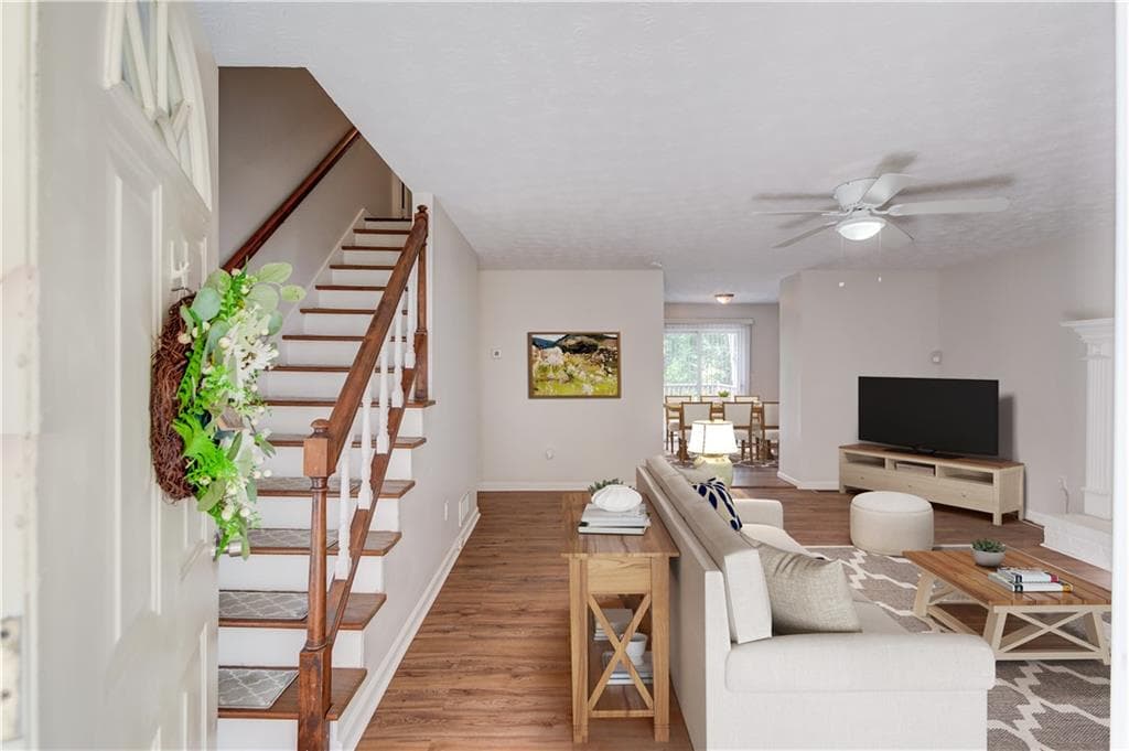 3 bedroom, 2 bathroom, 1,677 sq ft single family residence for rent at 4905 Wade Valley Way, Cumming, GA 30040 for $2,200 a month — photo 3