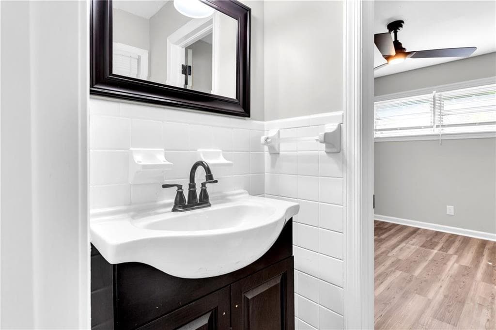 3 bedroom, 2 bathroom, 1,276 sq ft single family residence for sale at 4139 Janice Drive, College Park, GA 30337 — photo 10