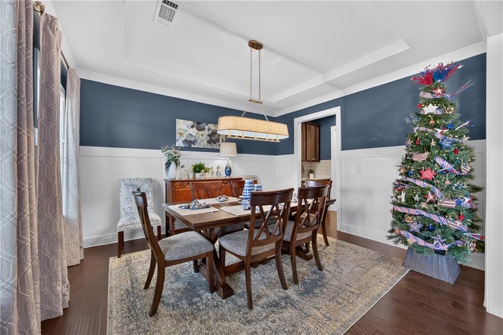5 bedroom, 3 bathroom, 3,077 sq ft single family residence for sale at 138 Madison Street, Canton, GA 30115 — photo 8