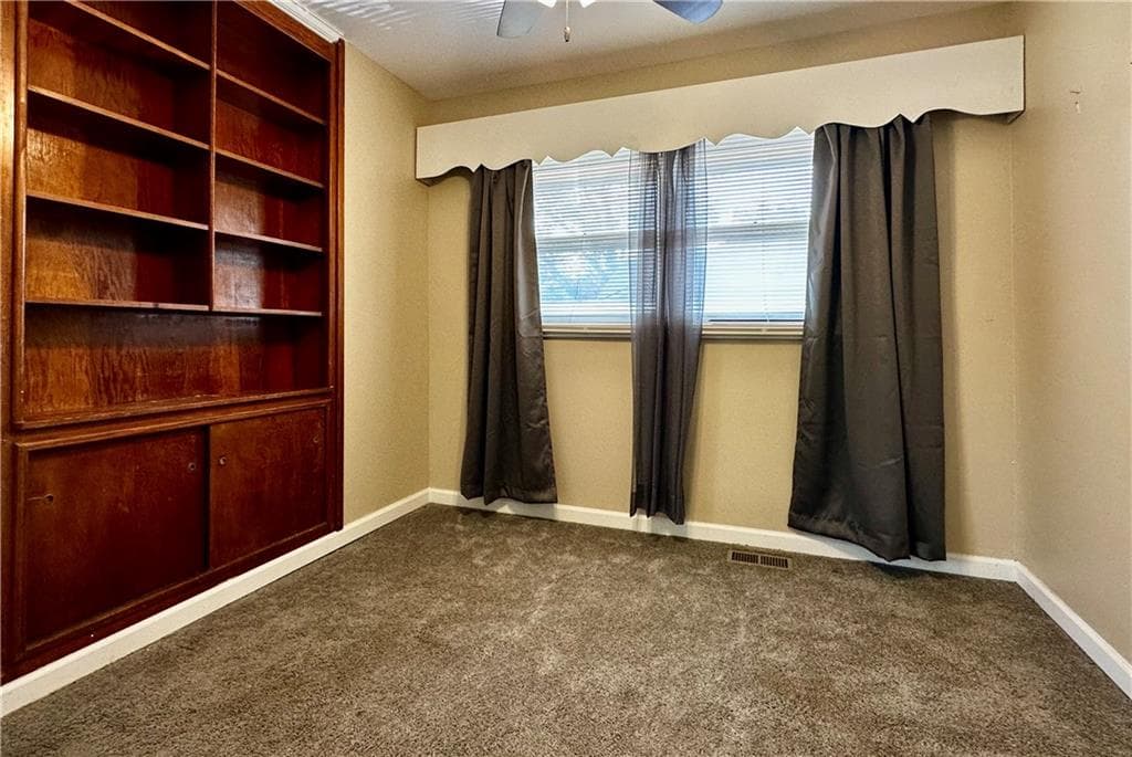 3 bedroom, 1 bathroom, 1,374 sq ft single family residence for sale at 2183 Springdale Circle, Atlanta, GA 30315 — photo 6