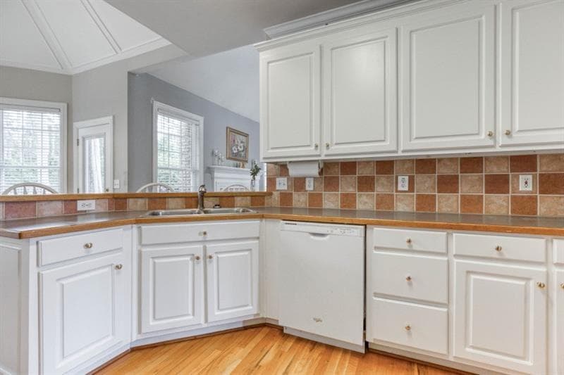 4 bedroom, 4 bathroom, 4,100 sq ft single family residence for sale at 518 Mary Margaret Walk, Loganville, GA 30052 — photo 10
