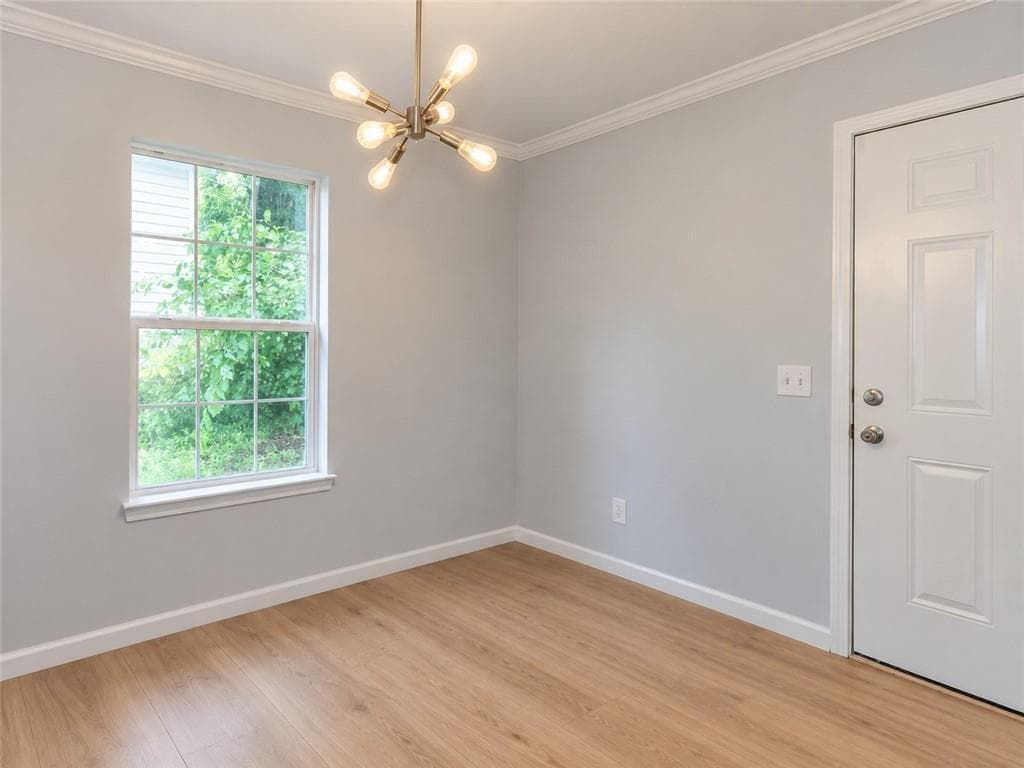 3 bedroom, 2 bathroom, 1,183 sq ft single family residence for sale at 995 Coleman Street, Atlanta, GA 30310 — photo 6