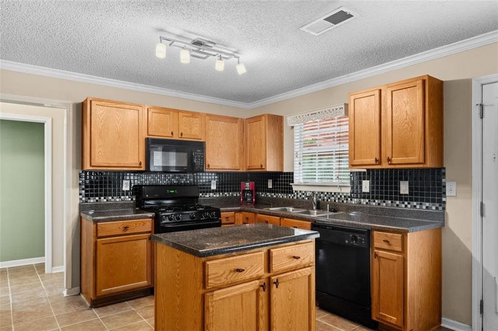5 bedroom, 4 bathroom, 3,058 sq ft single family residence for sale at 1835 Winding Crossing Trail, Fairburn, GA 30213 — photo 5