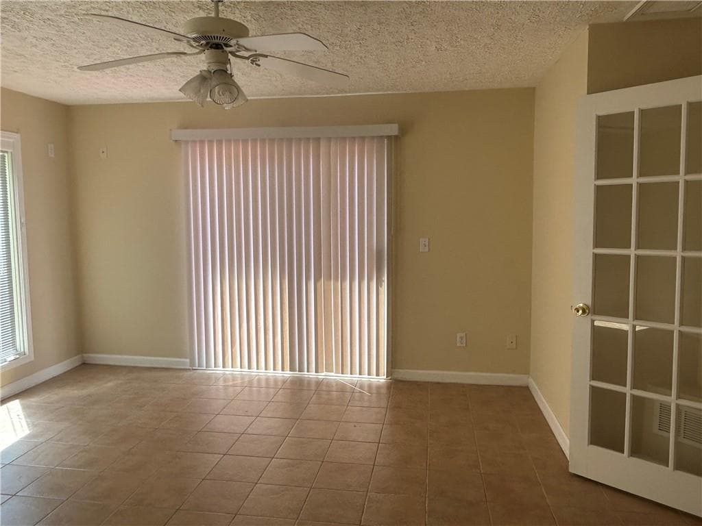 3 bedroom, 2 bathroom, 1,776 sq ft single family residence for sale at 2517 Sugar Cane Place, Duluth, GA 30096 — photo 8