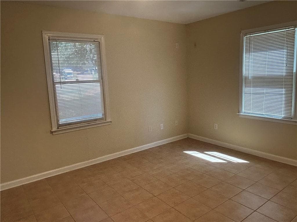 3 bedroom, 2 bathroom, 1,776 sq ft single family residence for sale at 2517 Sugar Cane Place, Duluth, GA 30096 — photo 9