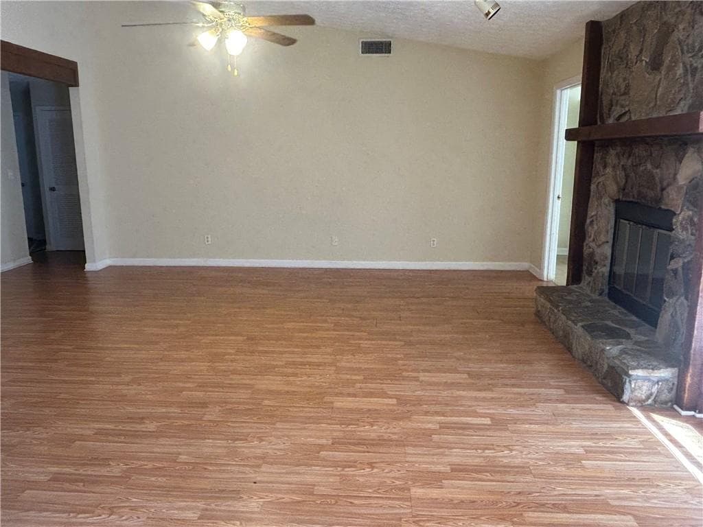 3 bedroom, 2 bathroom, 1,776 sq ft single family residence for sale at 2517 Sugar Cane Place, Duluth, GA 30096 — photo 7