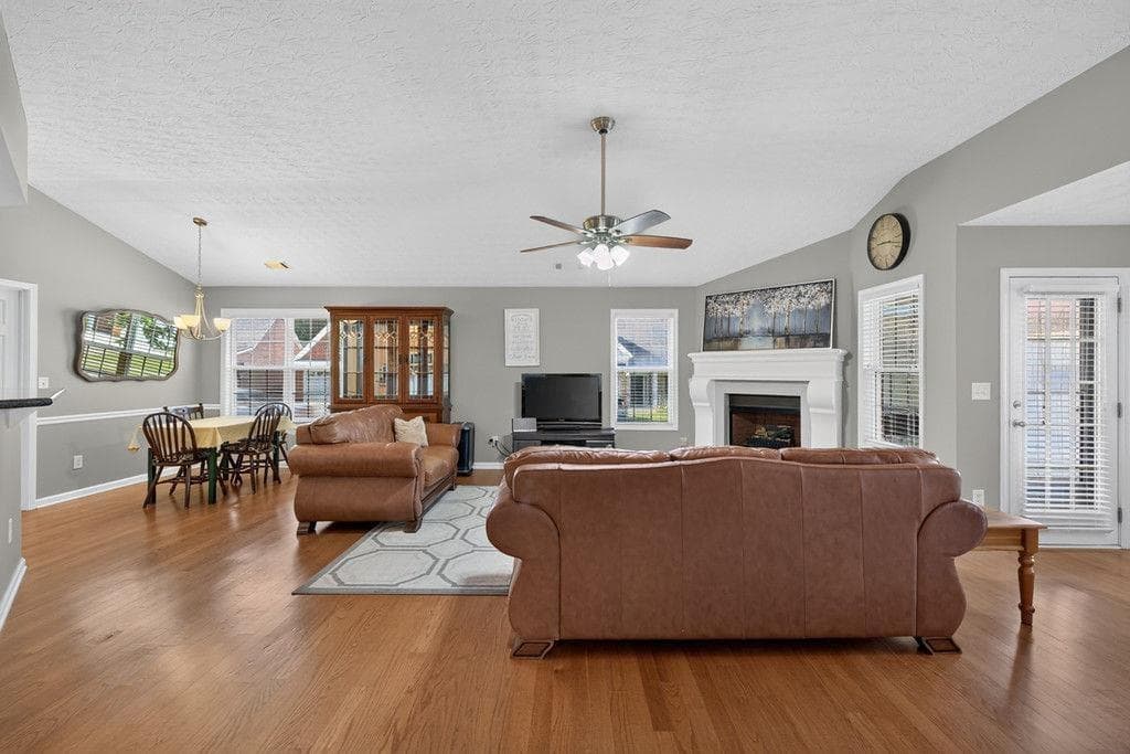 3 bedroom, 2 bathroom, 2,136 sq ft single family residence for sale at 1237 Laurelwood Lane, Lawrenceville, GA 30045 — photo 8