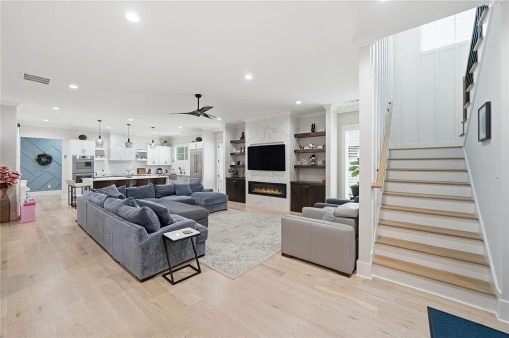 5 bedroom, 6 bathroom, 4,794 sq ft single family residence for sale at 125 Thome Drive, Alpharetta, GA 30022 — photo 10