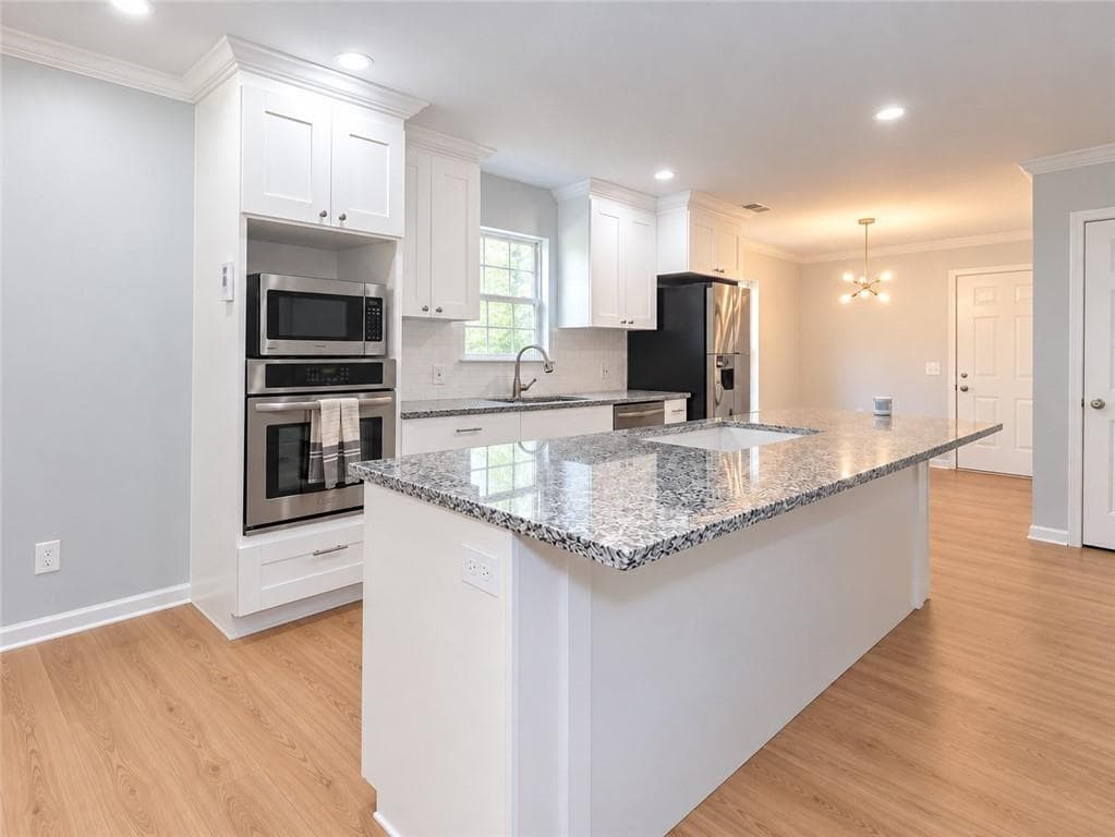 3 bedroom, 2 bathroom, 1,183 sq ft single family residence for sale at 995 Coleman Street, Atlanta, GA 30310 — photo 3