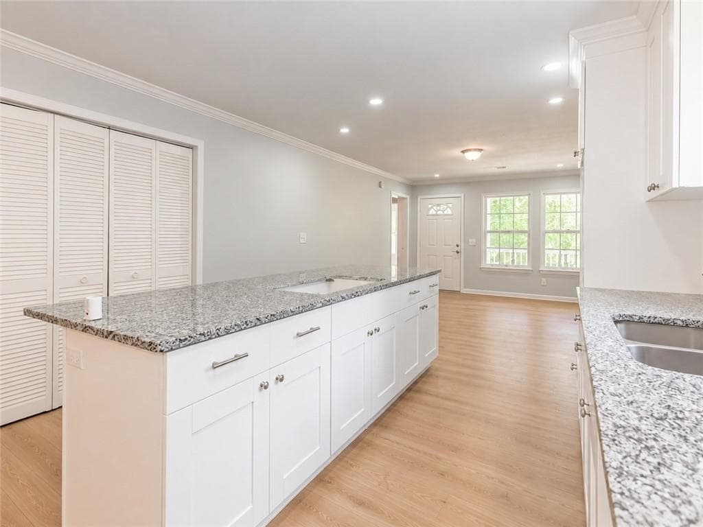 3 bedroom, 2 bathroom, 1,183 sq ft single family residence for sale at 995 Coleman Street, Atlanta, GA 30310 — photo 5