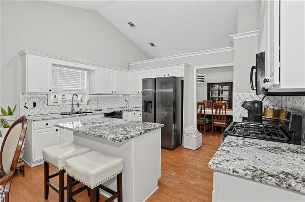 4 bedroom, 2 bathroom, 2,354 sq ft single family residence for sale at 5764 Dexters Mill Place, Buford, GA 30518 — photo 7
