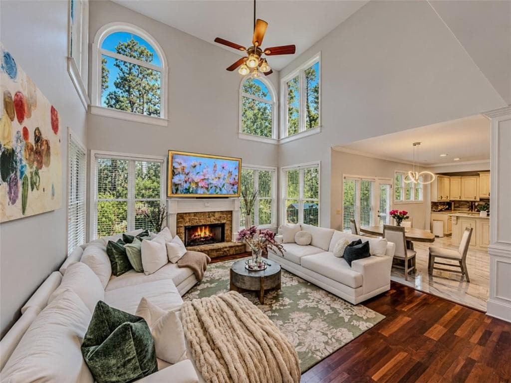 5 bedroom, 4 bathroom, 3,071 sq ft single family residence for sale at 3551 Lochwolde Lane, Snellville, GA 30039 — photo 4