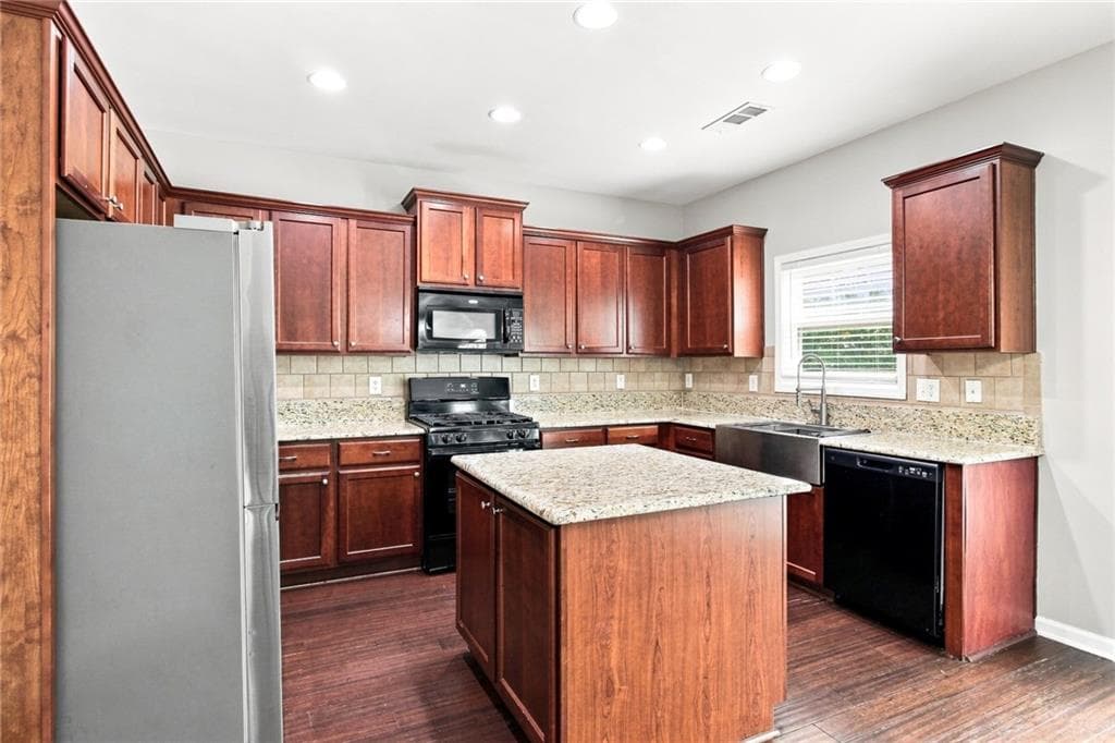 5 bedroom, 4 bathroom, 2,448 sq ft single family residence for rent at 3847 Lake Sanctuary Way, Atlanta, GA 30349 for $3,235 a month — photo 5