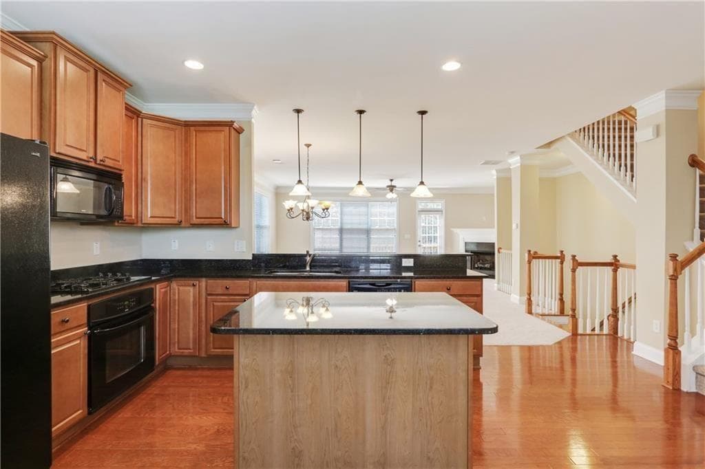 3 bedroom, 4 bathroom, 2,190 sq ft townhouse for rent at 5060 Windcrest Lane, Alpharetta, GA 30022 for $2,600 a month — photo 8