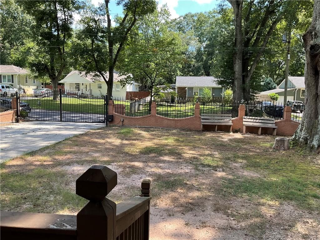 4 bedroom, 3 bathroom, 2,861 sq ft single family residence for rent at 2992 Villa Esta Drive, Atlanta, GA 30341 for $3,500 a month — photo 4