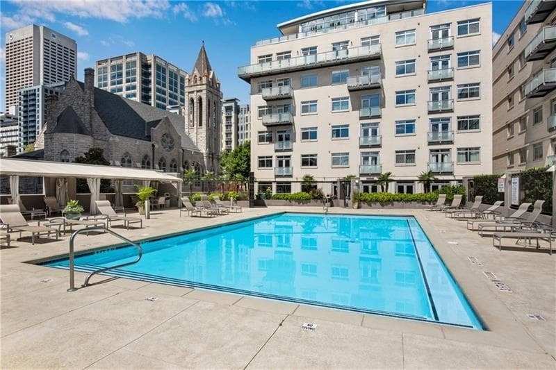 1 bedroom, 1 bathroom, 1,175 sq ft condominium for rent at 805 Peachtree Street 306, Atlanta, GA 30308 for $2,200 a month — photo 2