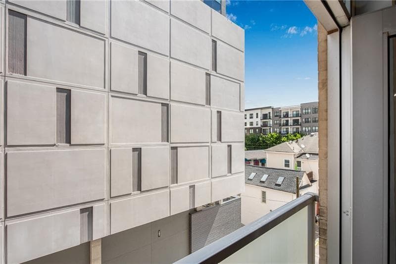 1 bedroom, 1 bathroom, 1,175 sq ft condominium for rent at 805 Peachtree Street 306, Atlanta, GA 30308 for $2,200 a month — photo 8