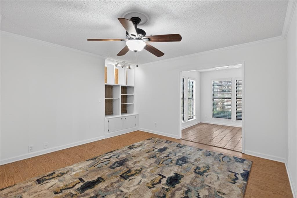 3 bedroom, 2 bathroom, 1,505 sq ft single family residence for sale at 201 Barrington Hills Drive, Atlanta, GA 30350 — photo 2